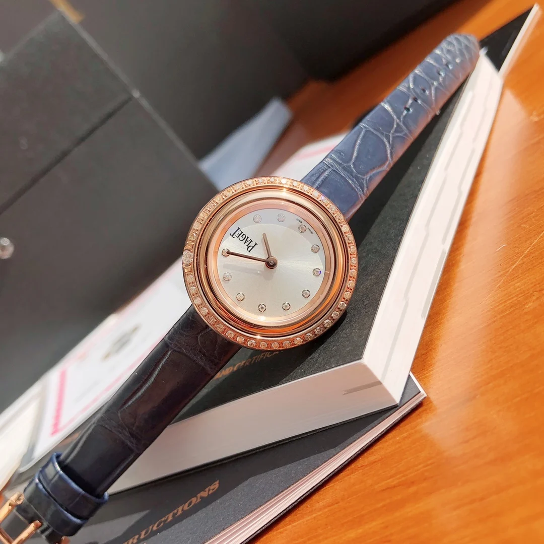 rose gold white plate — photographed off the sweep