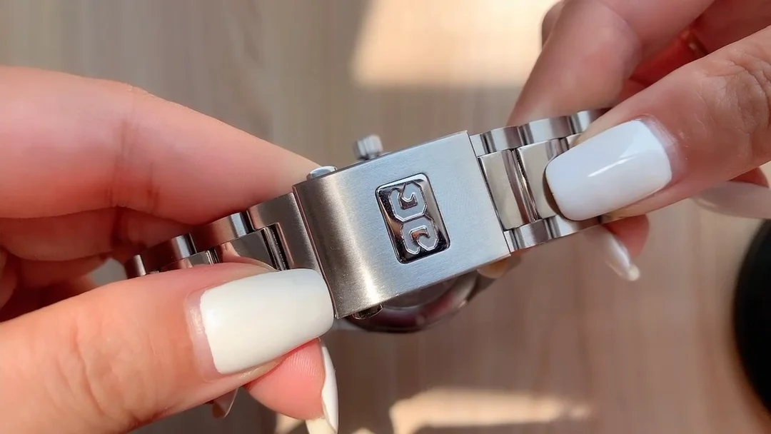 strap micro-adjustment