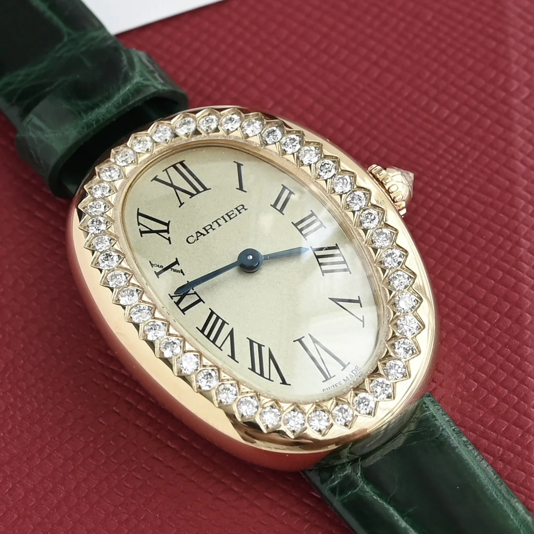 Style 1 A gold watch face paired with a green alligator leather — photographed off the sweep