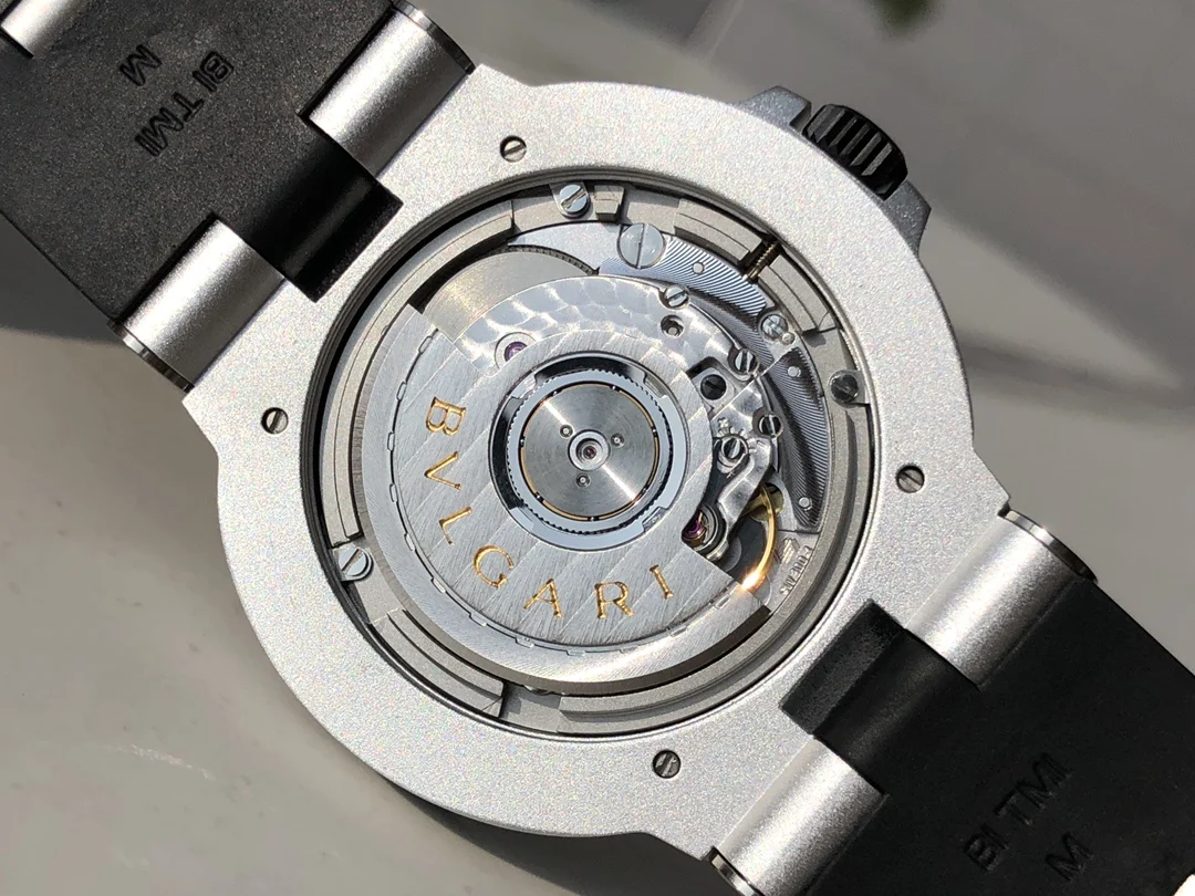 Swiss-made Movement Movement (details)