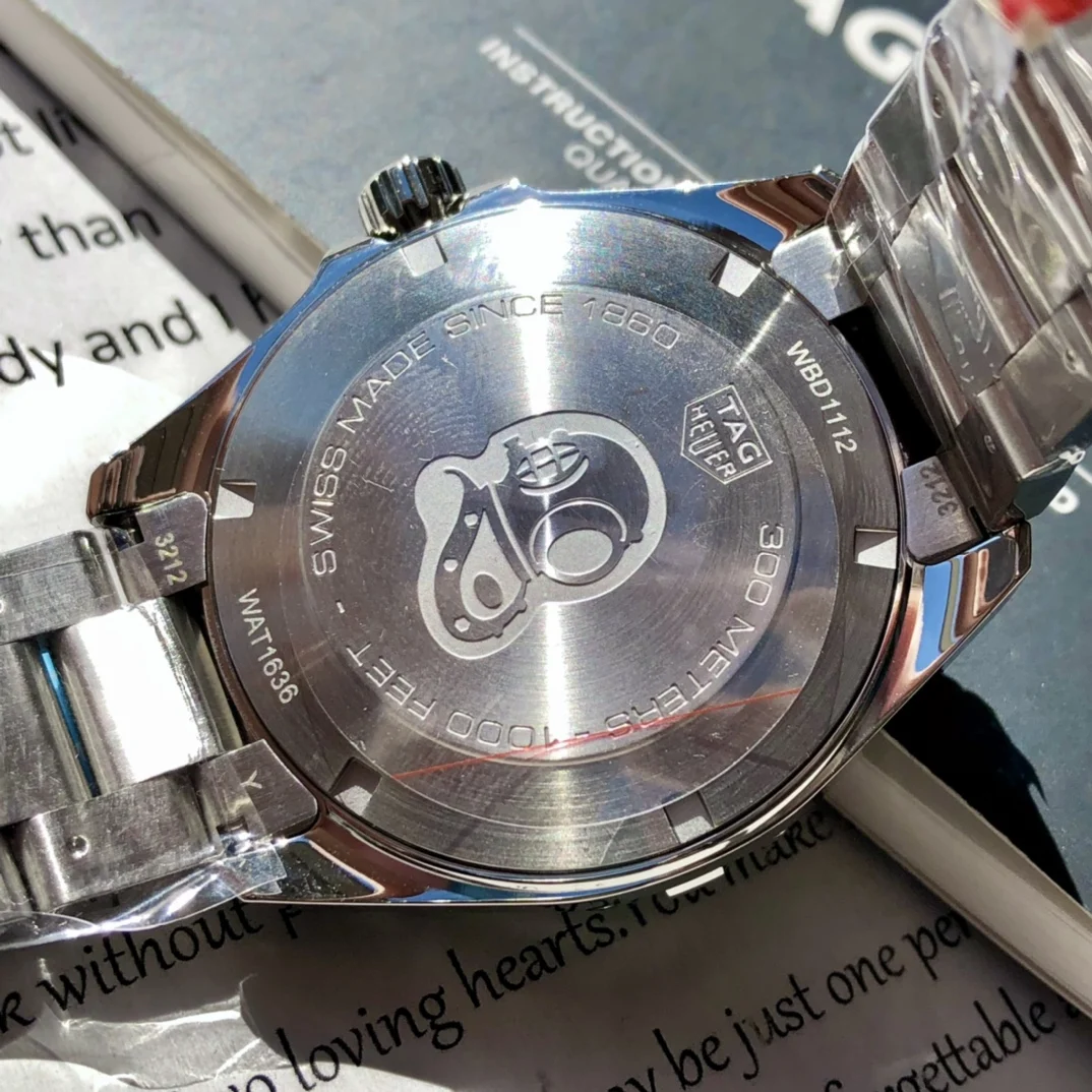 TAG Heuer Aquaracer Steel 41mm — photographed off the sweep
