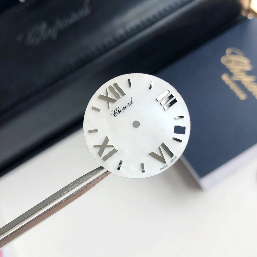 Take a closer look at the details of each component! You can see — photographed off the sweep