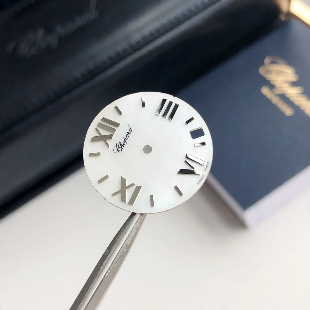 Take a closer look at the details of each component! You can see — photographed off the sweep