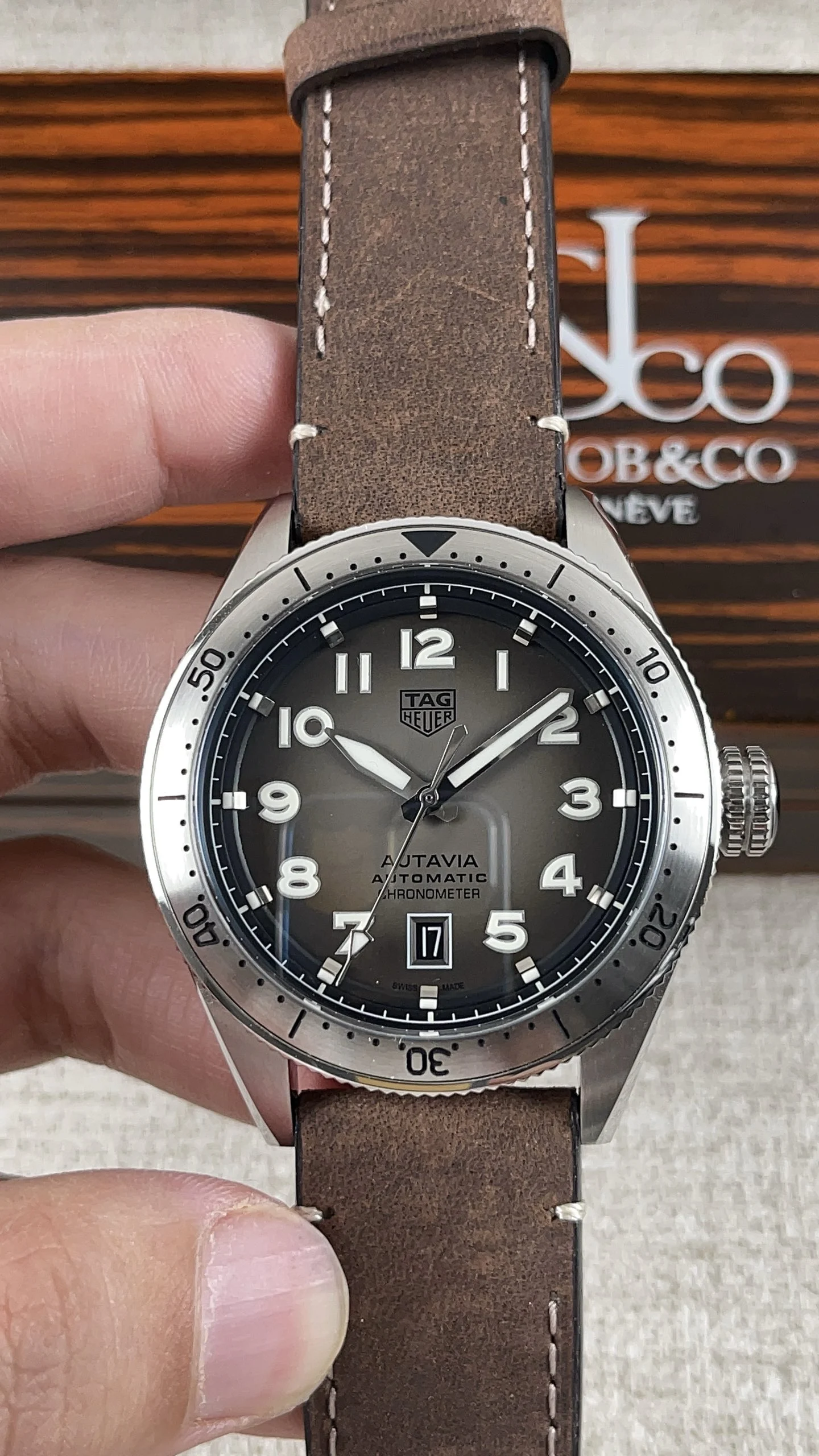 TAR! TAG Heuer collection! Paired with SW200 movement — photographed off the sweep