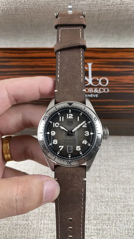 TAR! TAG Heuer collection! Paired with SW200 movement