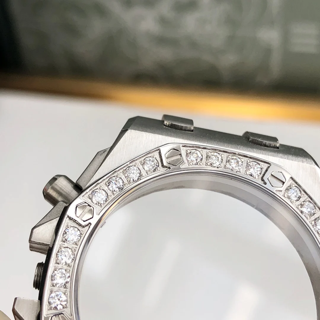 The bezel is set with 32 2.0 brilliant-cut VVS-grade natural — photographed off the sweep