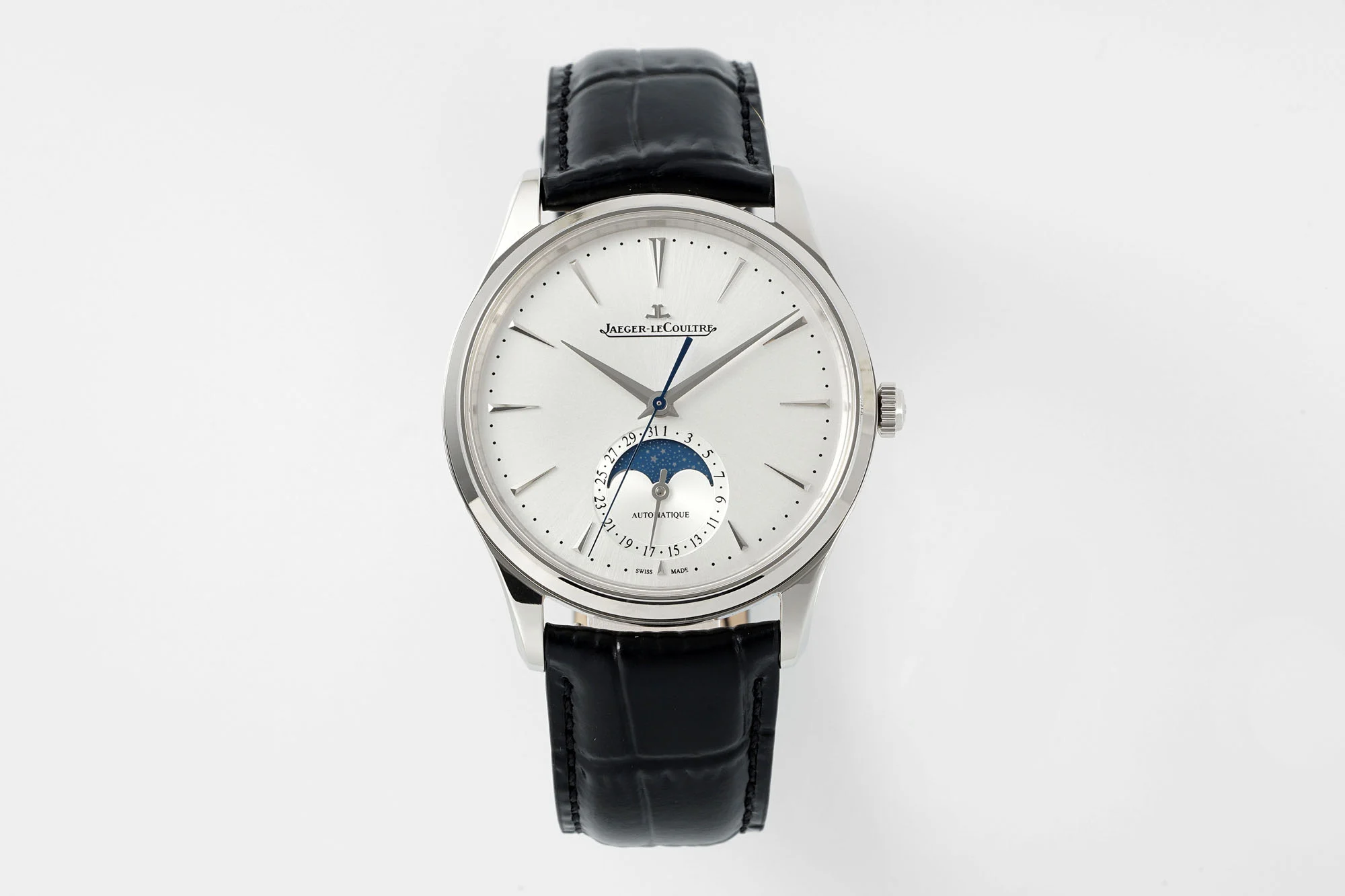 The new aps Moon Phase Master uses the Integrated Movement Cal