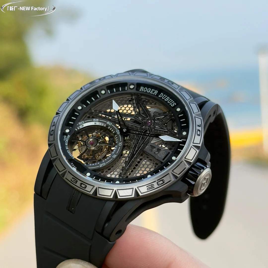The new factory (formerly BBR factory) presents the Roger Dubuis — photographed off the sweep