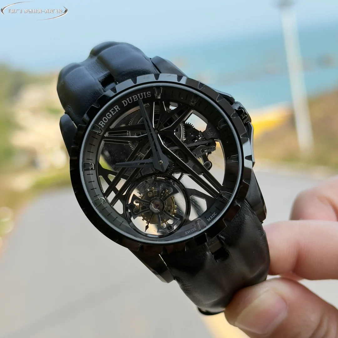 The "NEW Factory" presents Roger Dubuis' latest "Super — photographed off the sweep