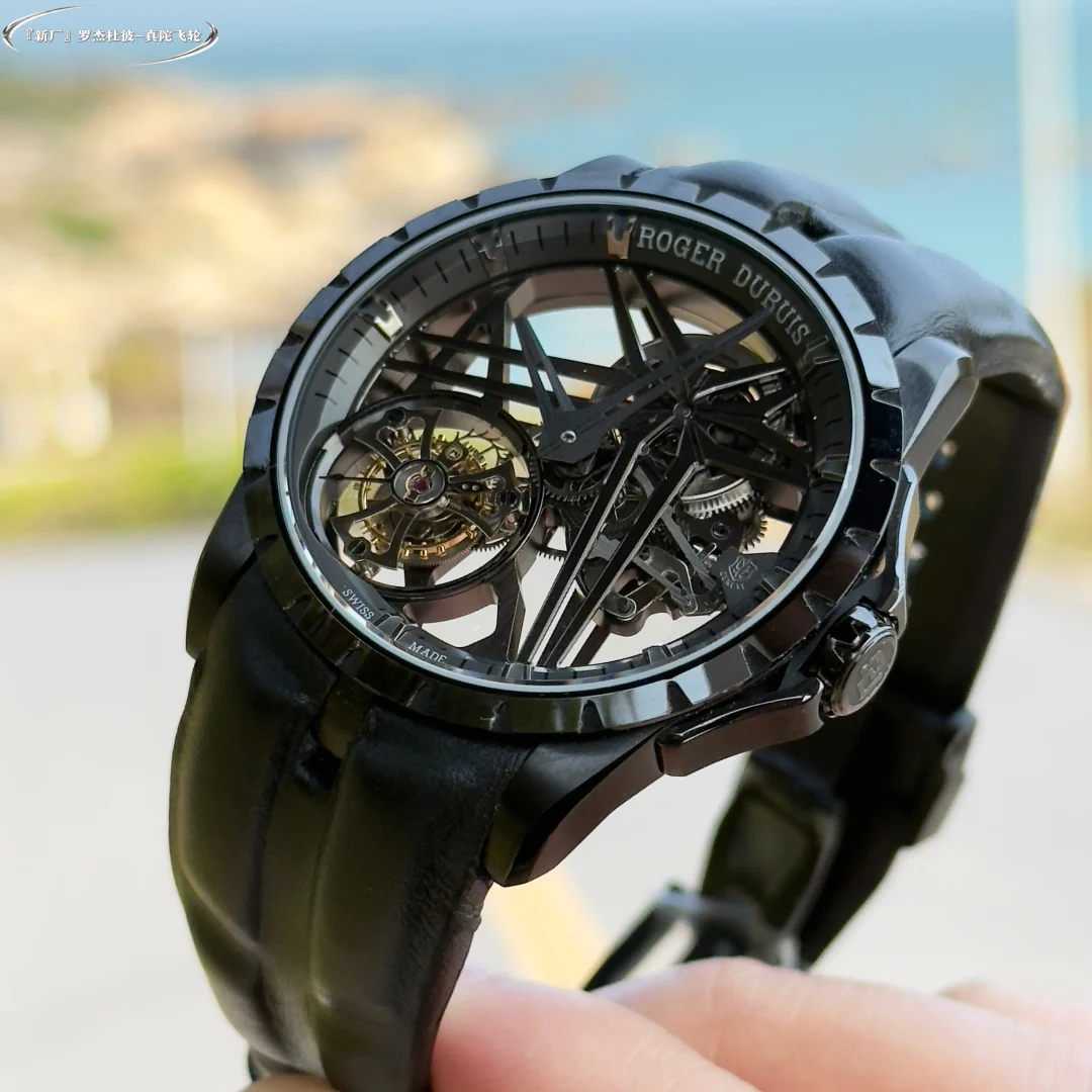 The "NEW Factory" presents Roger Dubuis' latest "Super — photographed off the sweep