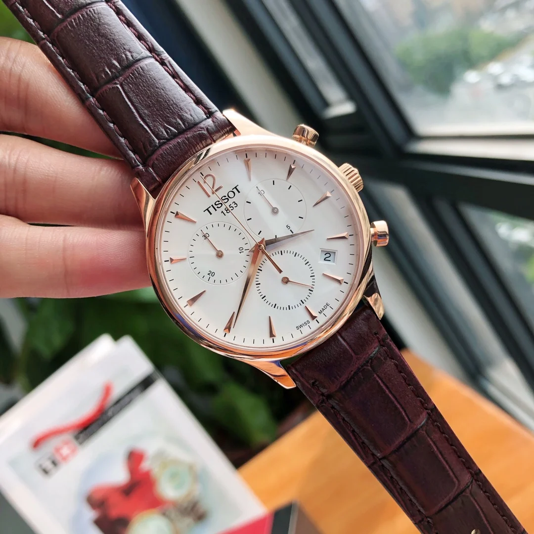 Tissot 42mm — photographed off the sweep