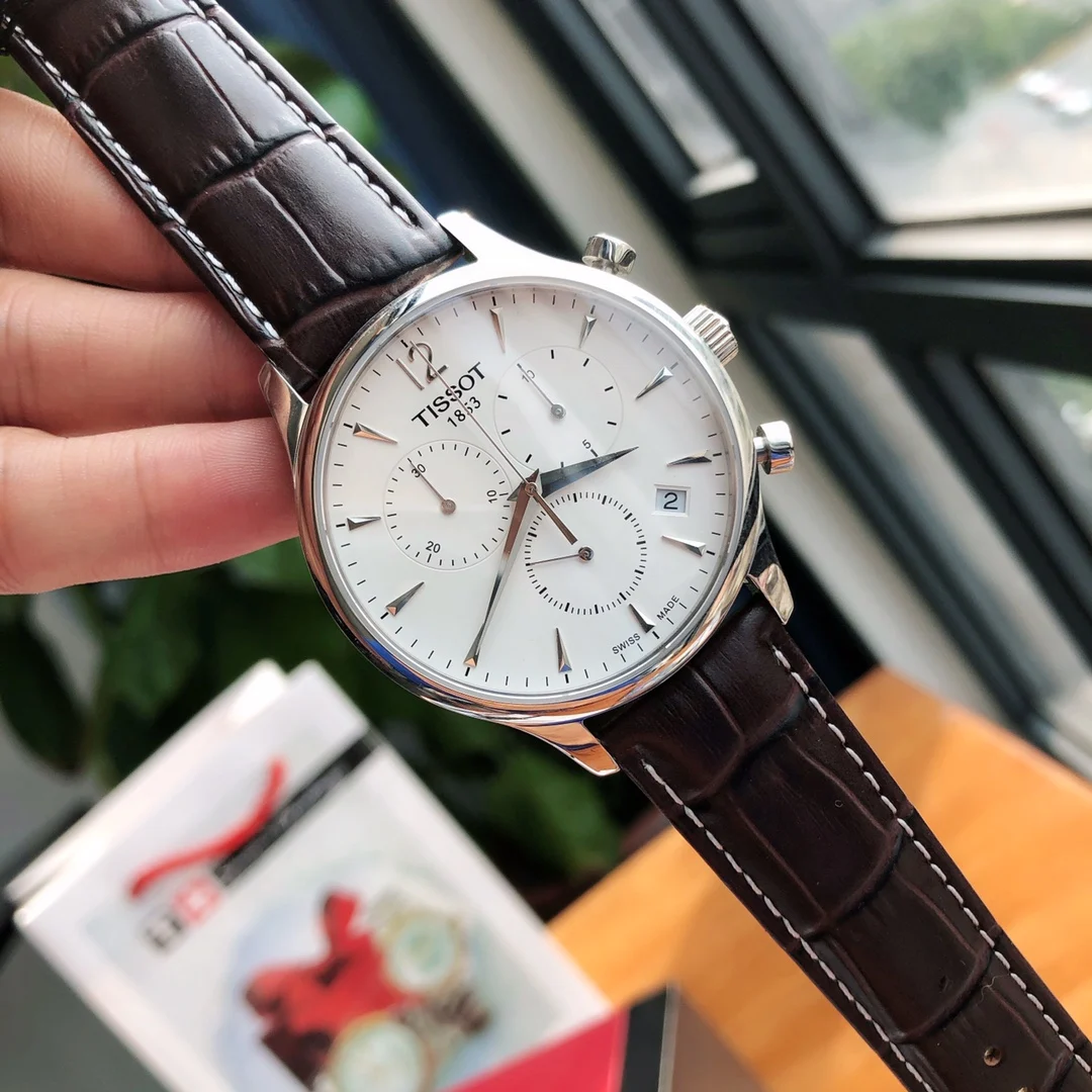 Tissot 42mm — photographed off the sweep