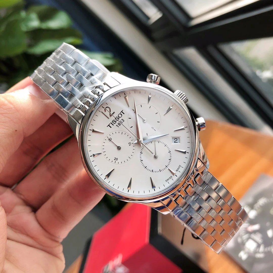 Tissot Steel 40mm — photographed off the sweep