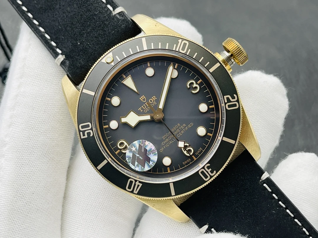 Tudor Black Bay 79250BA — photographed off the sweep