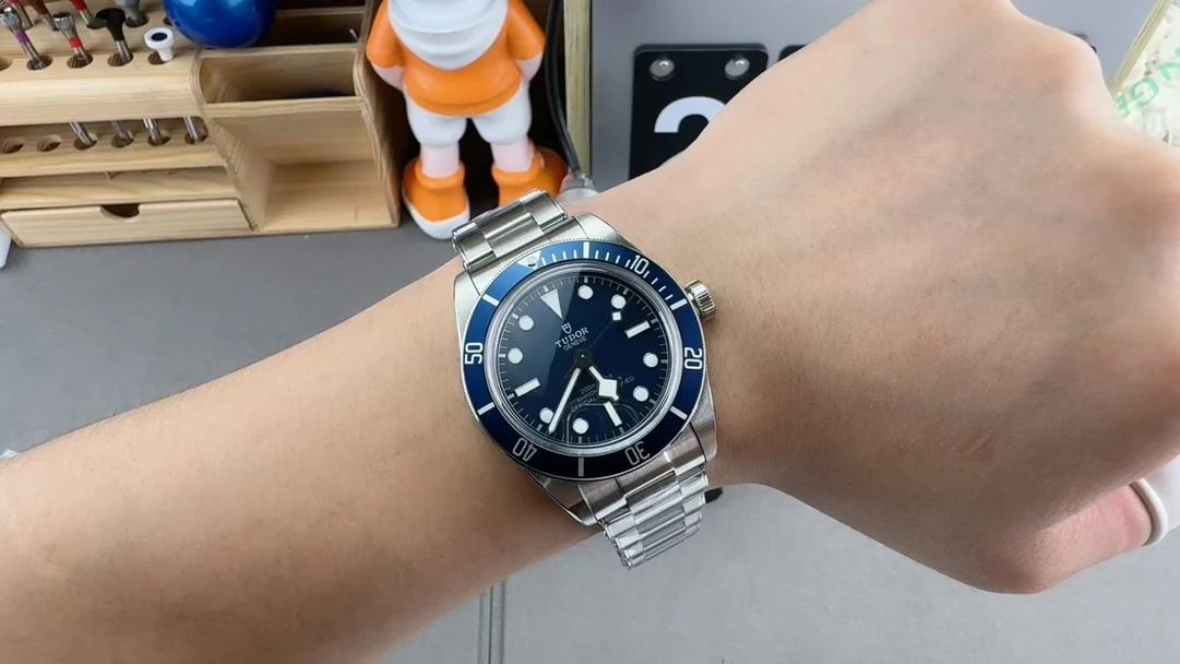Tudor Black Bay Black Dial 39mm — photographed off the sweep