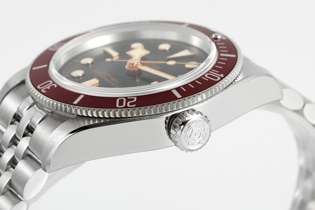 Tudor Black Bay Steel Black Dial 41mm — detail