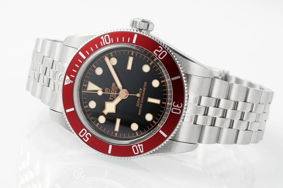 Tudor Black Bay Steel Black Dial 41mm — detail