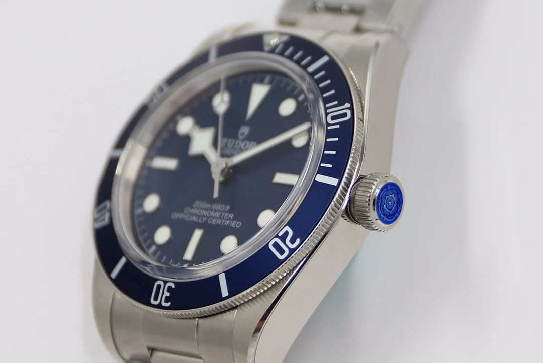 Tudor Black Bay Steel Black Dial 79030N 39mm — photographed off the sweep