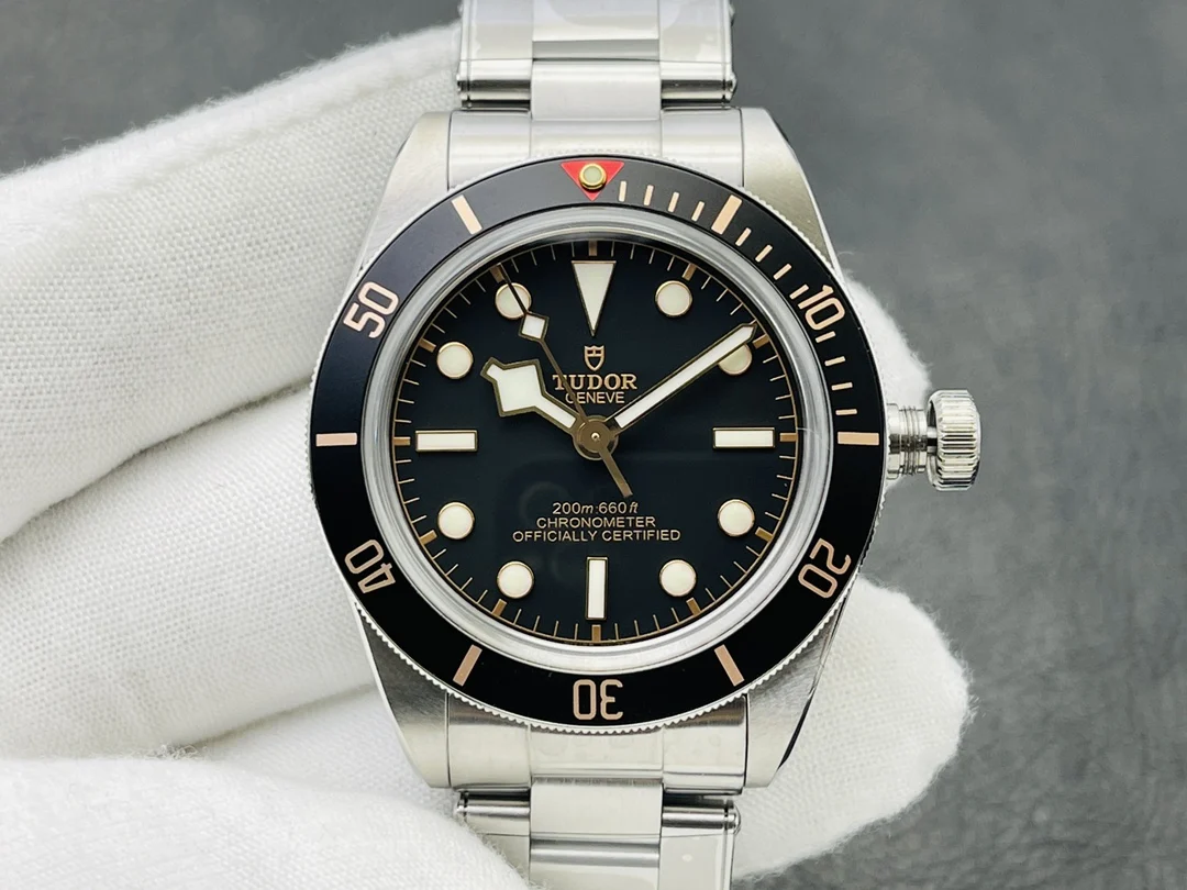 Tudor Black Bay Steel Black Dial 79030N 39mm — photographed off the sweep