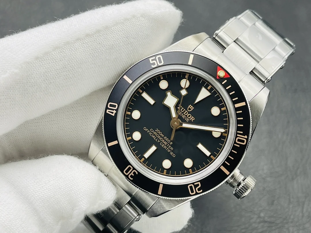 Tudor Black Bay Steel Black Dial 79030N 39mm — photographed off the sweep