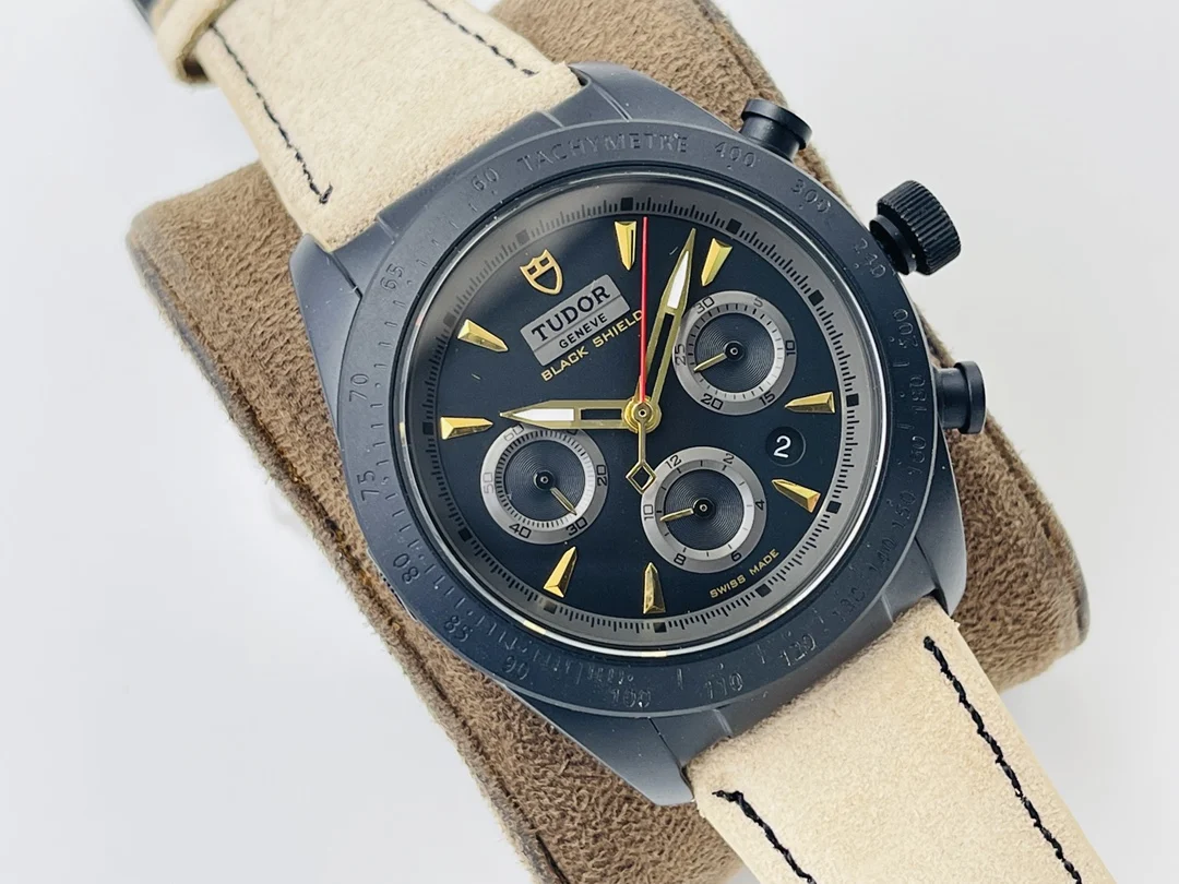 Tudor Black Dial — photographed off the sweep