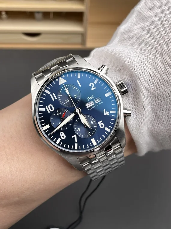 Tudor Steel 43mm