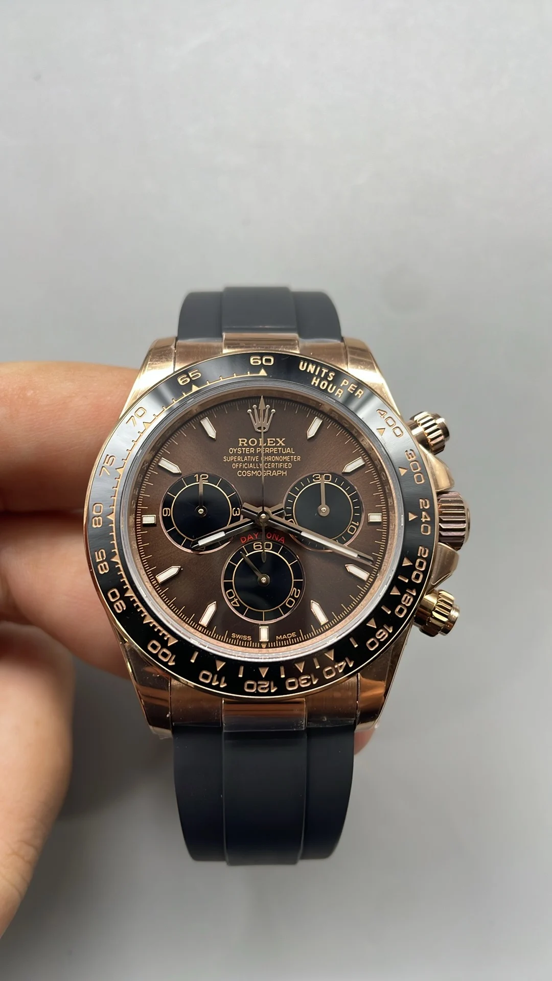 UFO, rose gold coffee, free-sprung balance 4131, weighted version