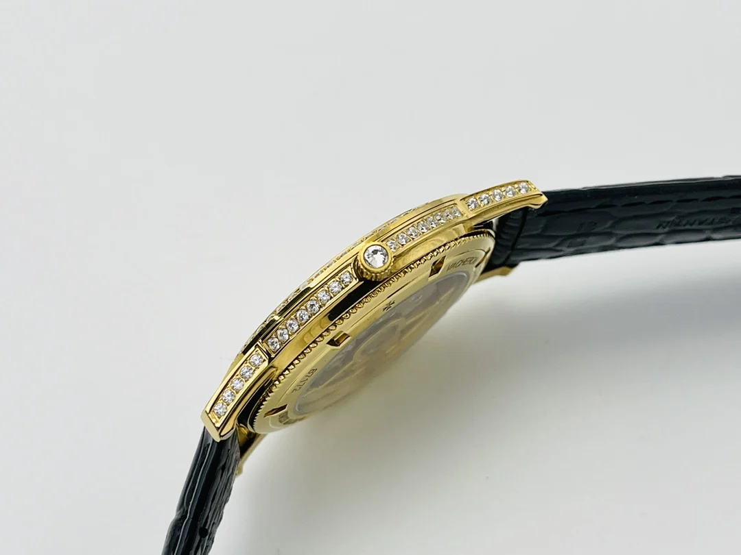 Vacheron Constantin 40mm — photographed off the sweep