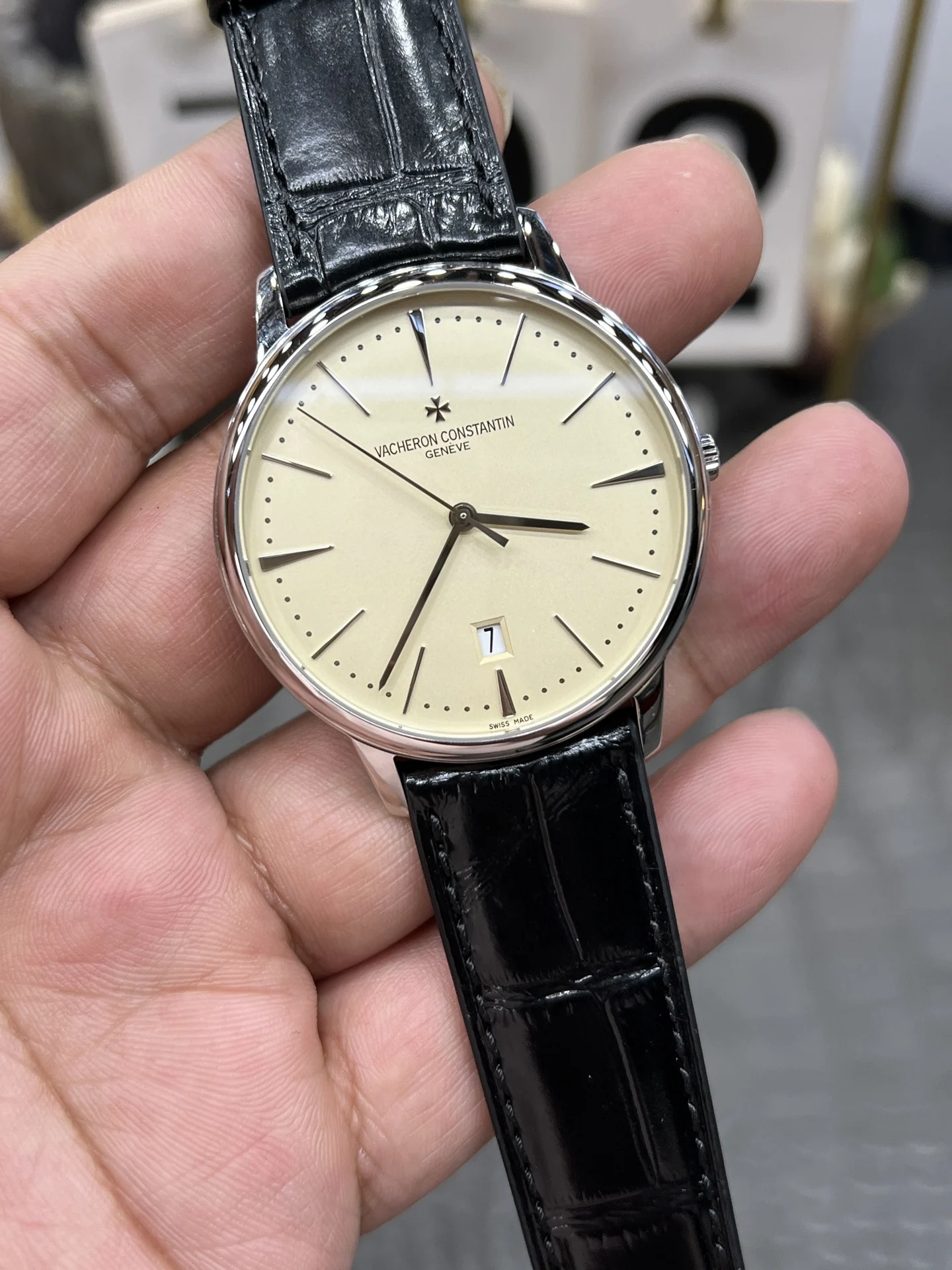Vacheron Constantin 40mm — photographed off the sweep