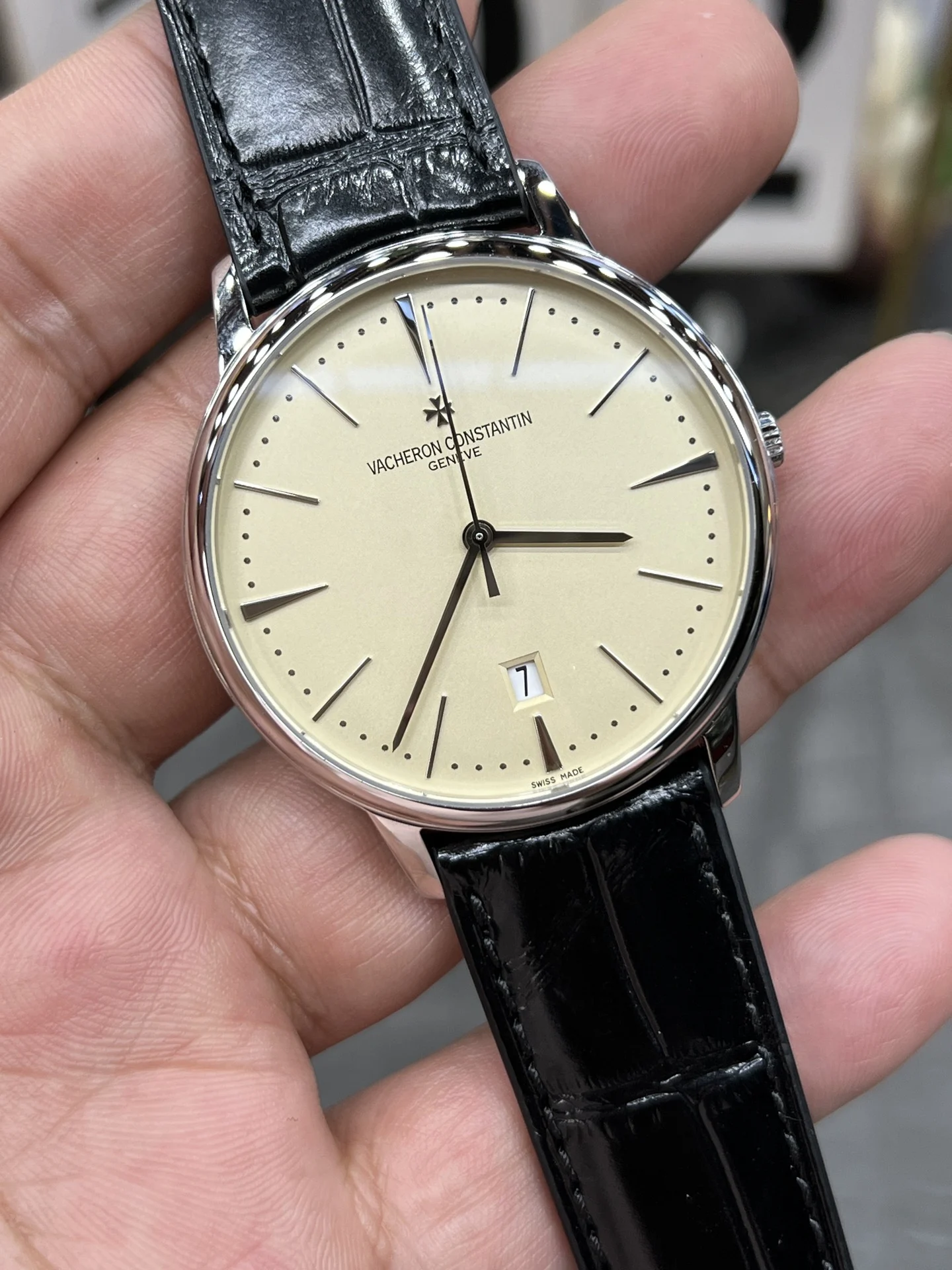 Vacheron Constantin 40mm — photographed off the sweep