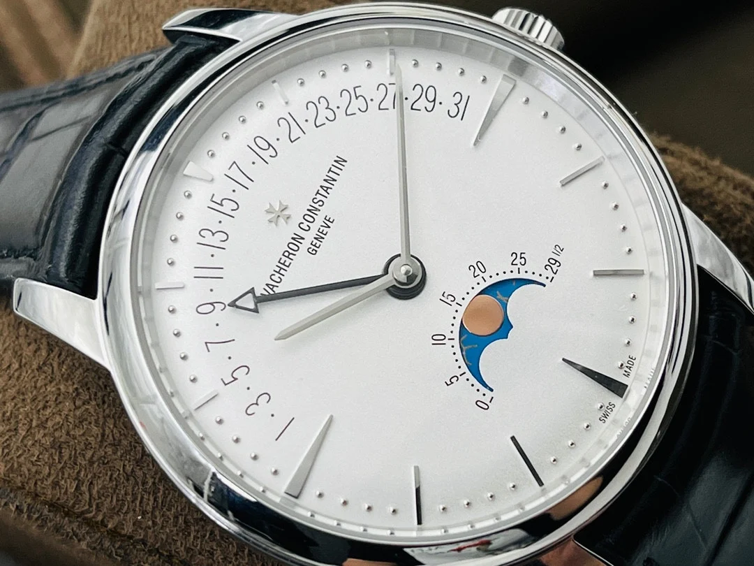 Vacheron Constantin 42.5mm — photographed off the sweep