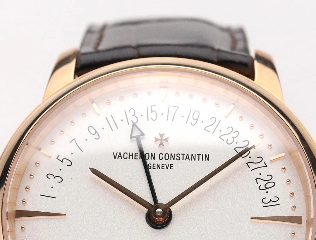 Vacheron Constantin 42.5mm — photographed off the sweep