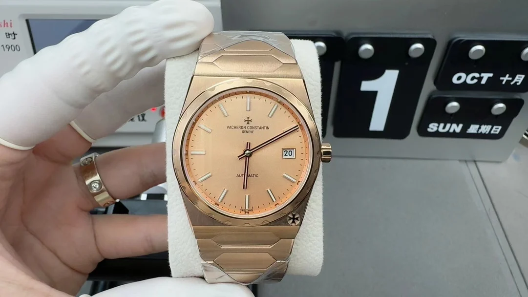 Vacheron Constantin 4200H Historical Masterpiece Collection — photographed off the sweep