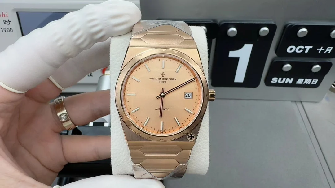 Vacheron Constantin 4200H Historical Masterpiece Collection — photographed off the sweep