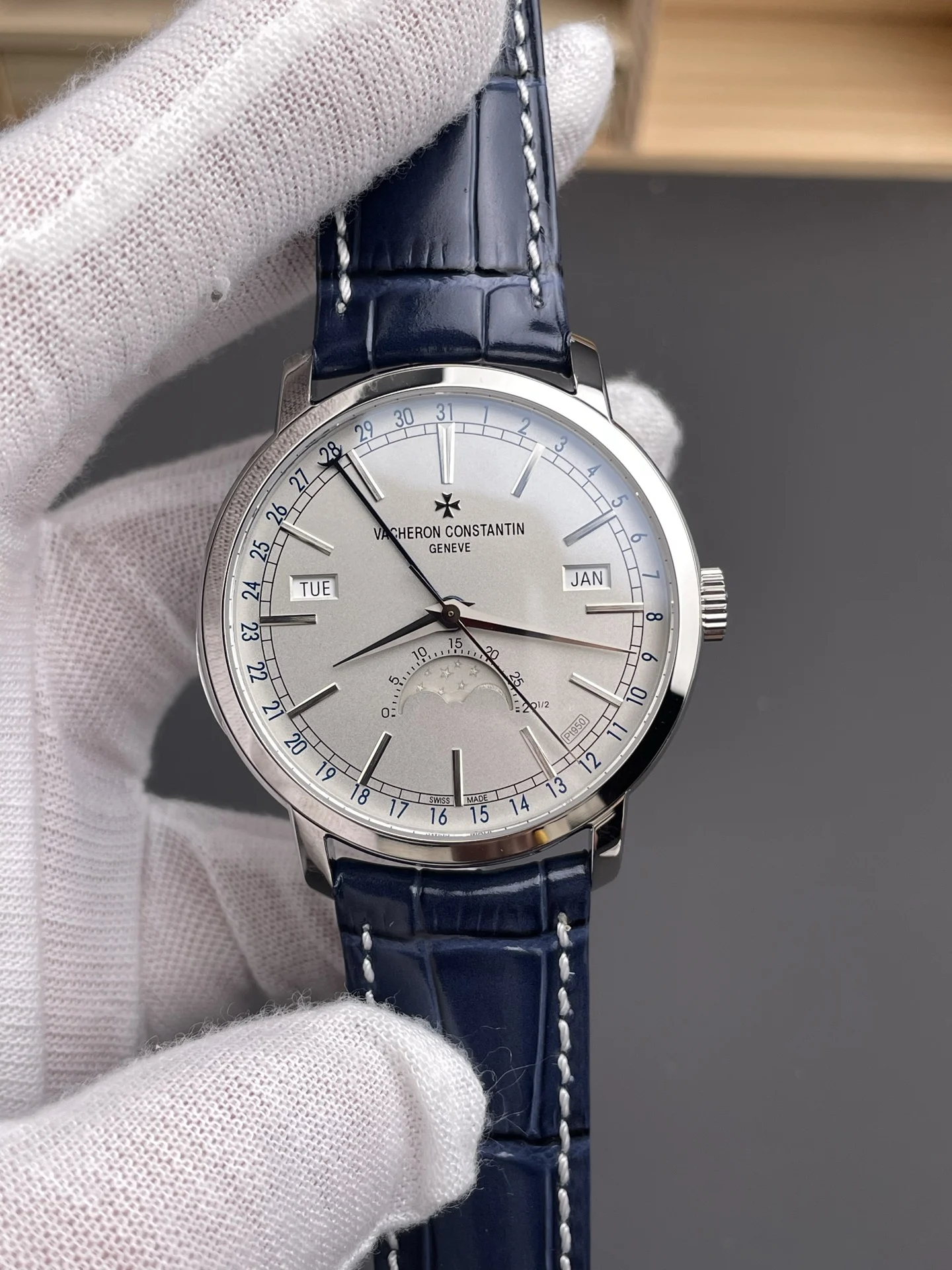 Vacheron Constantin Grey Dial — photographed off the sweep