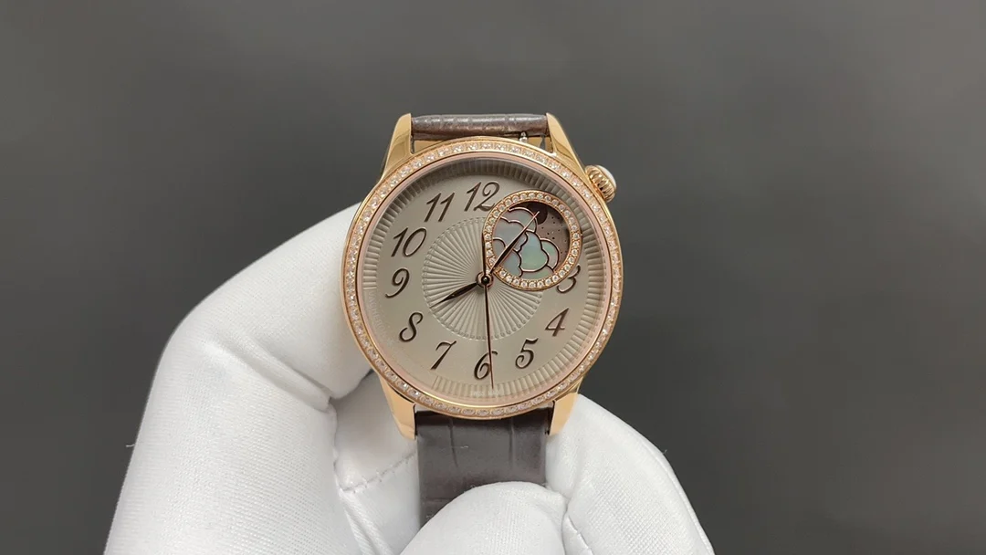 Vacheron Constantin Moon Phase Steel — photographed off the sweep