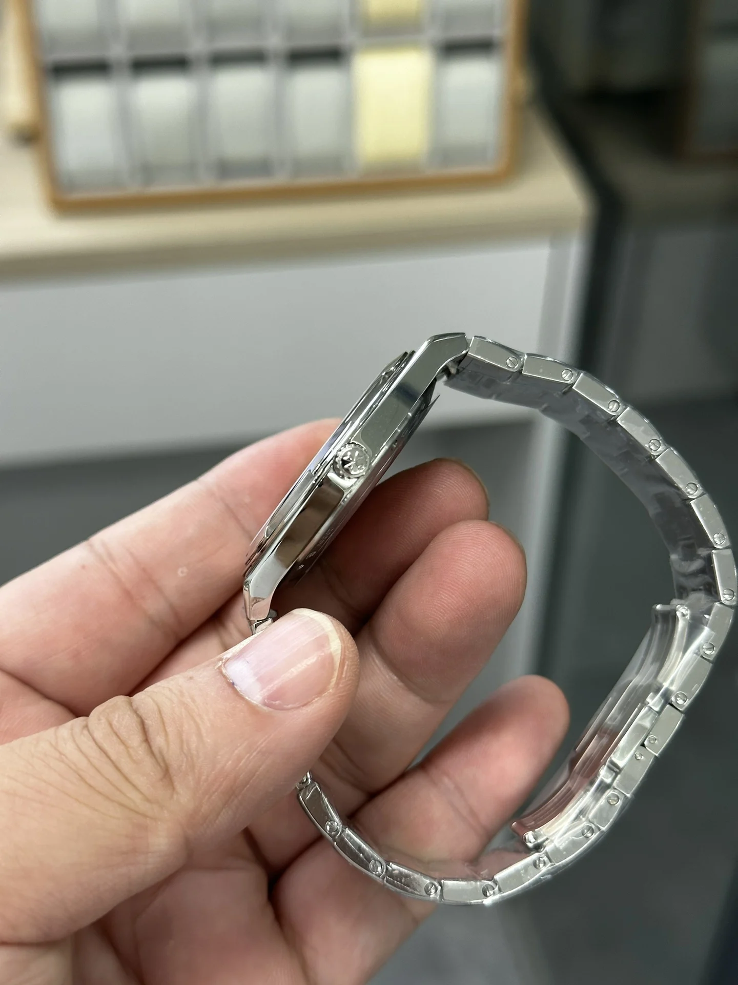 Vacheron Constantin Overseas — photographed off the sweep