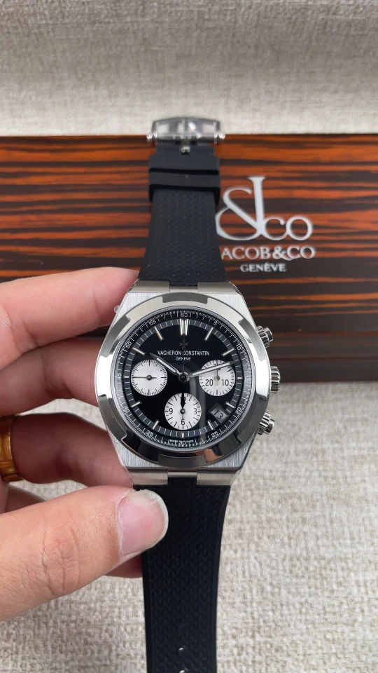 Vacheron Constantin Overseas
