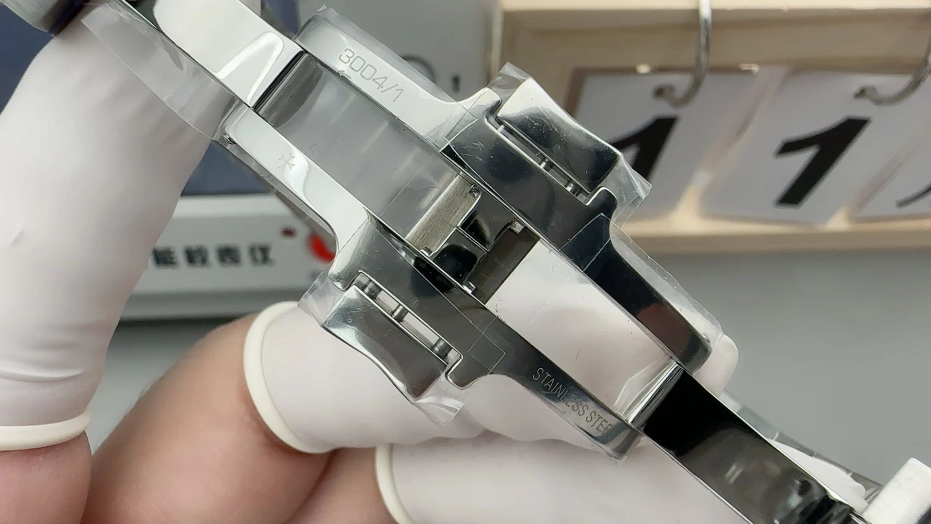 Vacheron Constantin Overseas — photographed off the sweep