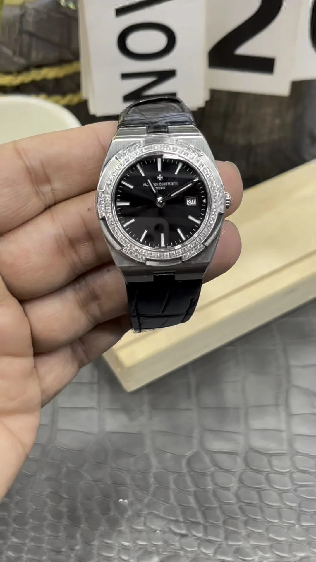 Vacheron Constantin Overseas 33mm