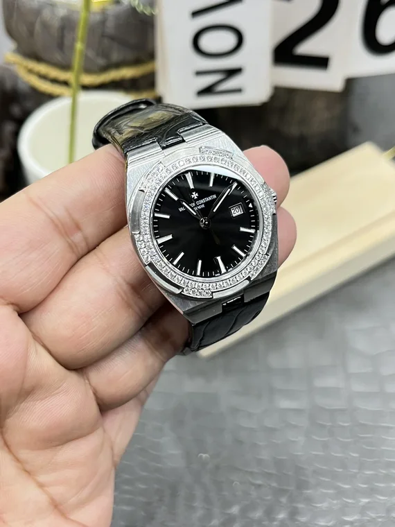 Vacheron Constantin Overseas 33mm