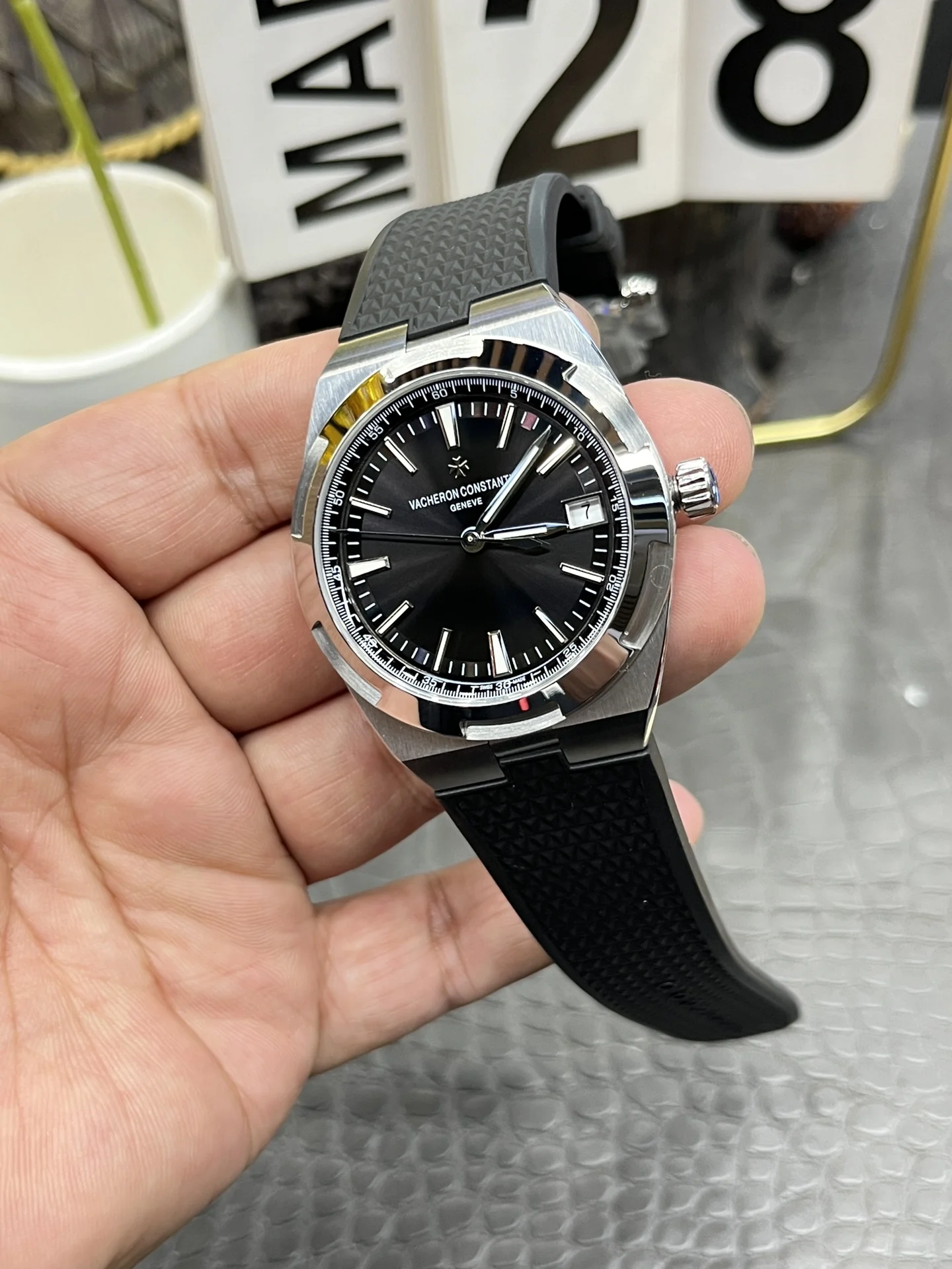Vacheron Constantin Overseas 41mm — photographed off the sweep