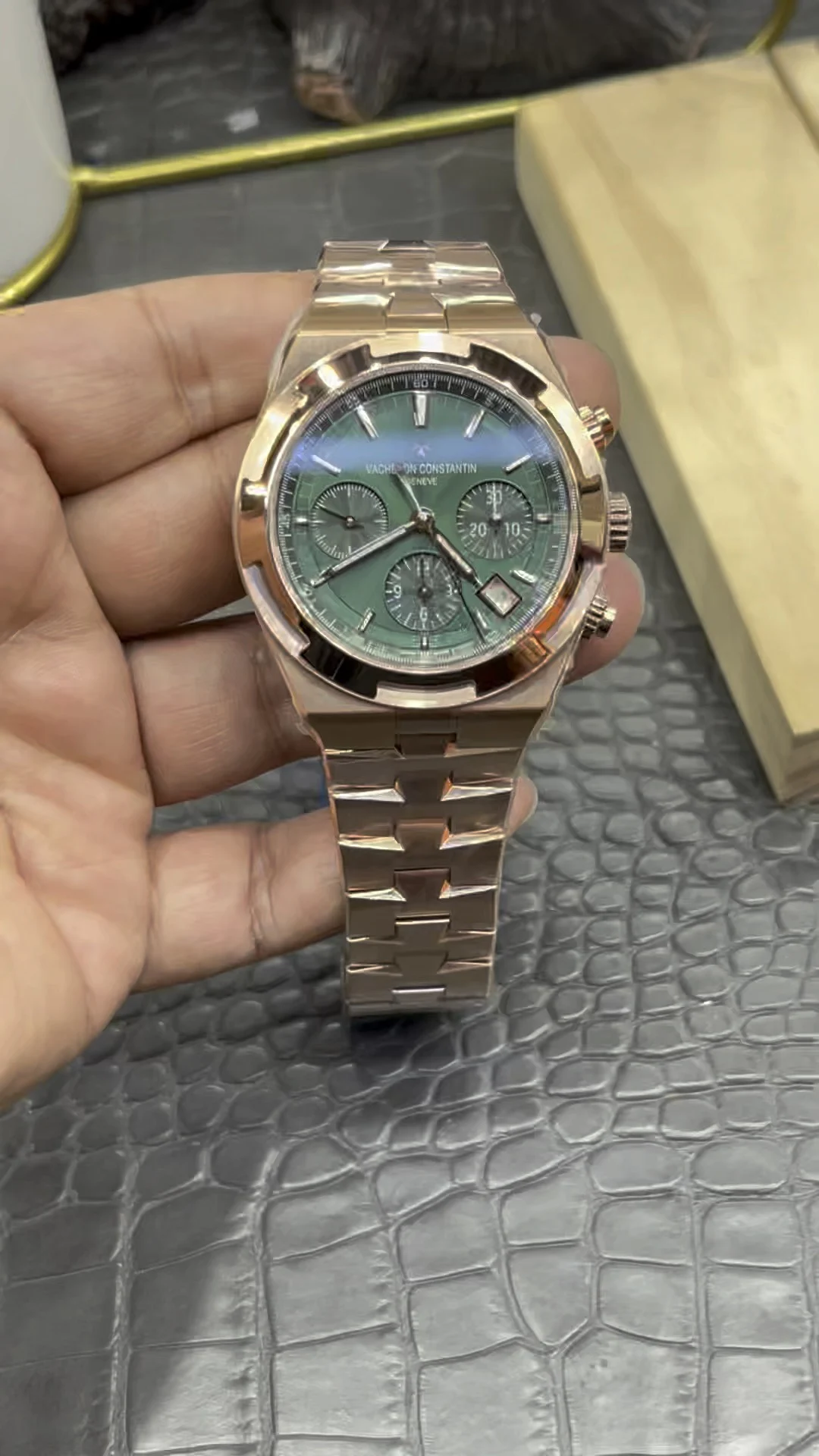 Vacheron Constantin Overseas 42mm
