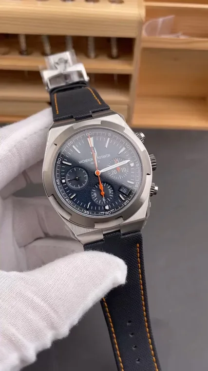 Vacheron Constantin Overseas 42mm