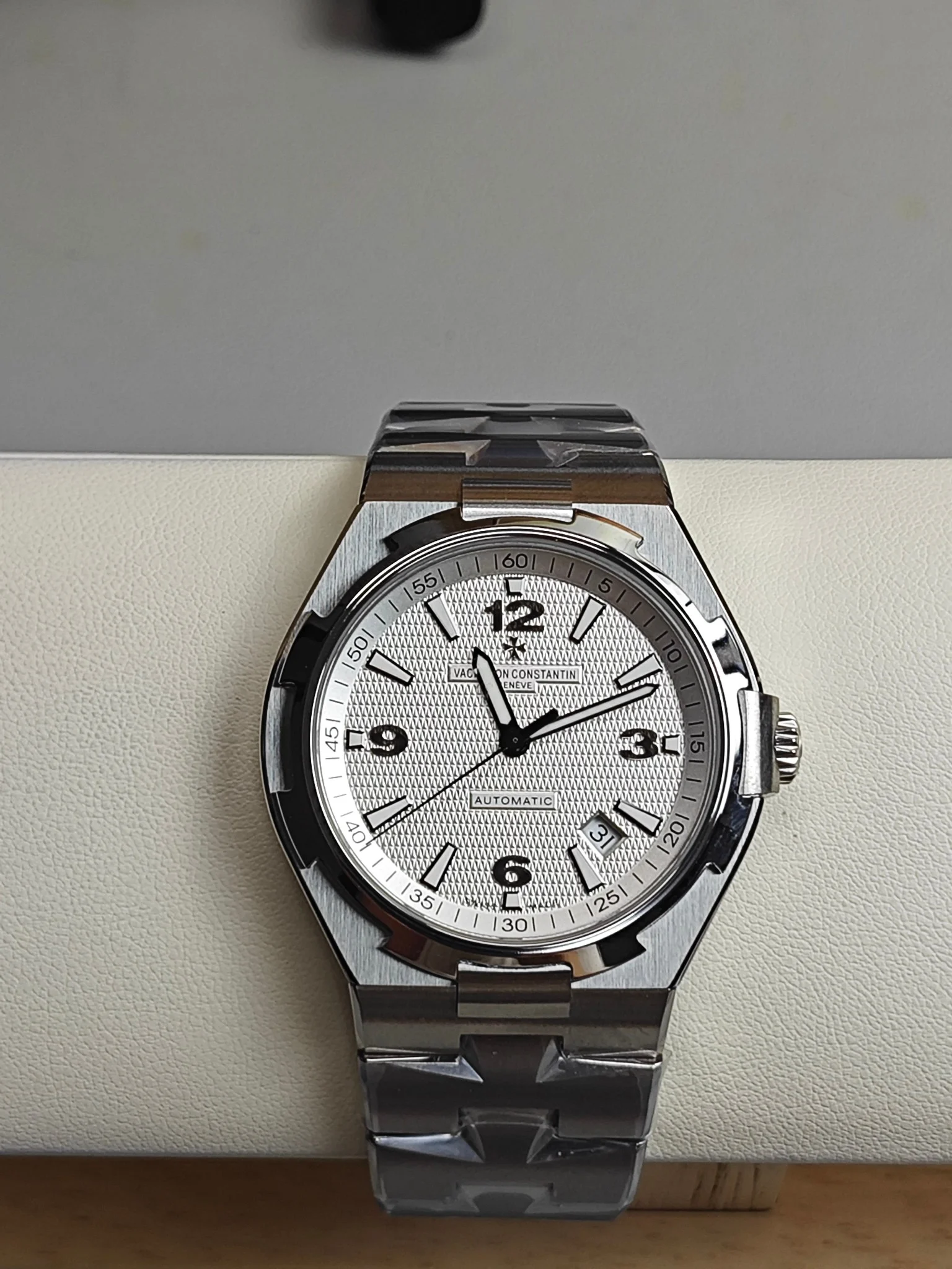 Vacheron Constantin Overseas — photographed off the sweep