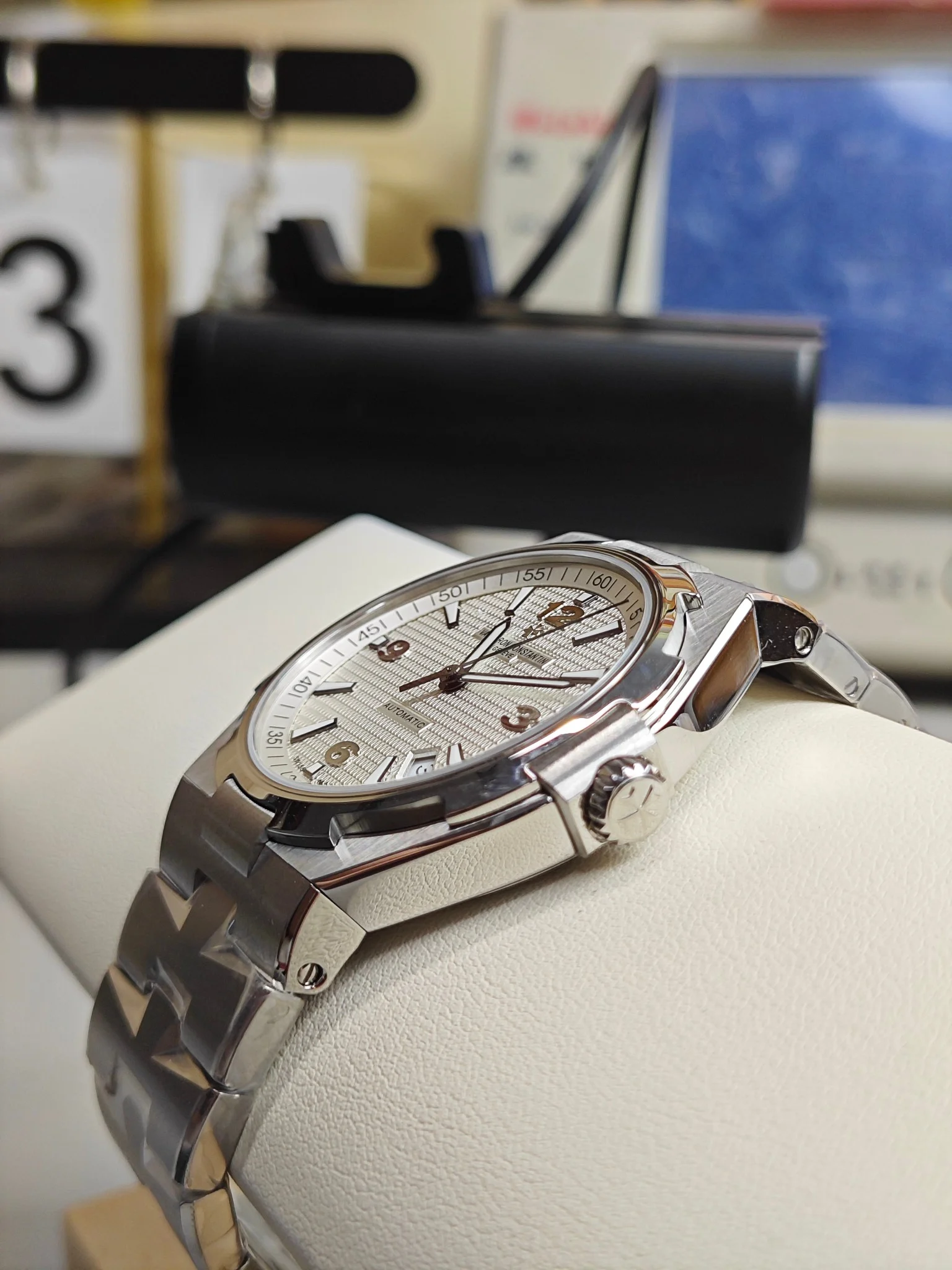Vacheron Constantin Overseas — photographed off the sweep