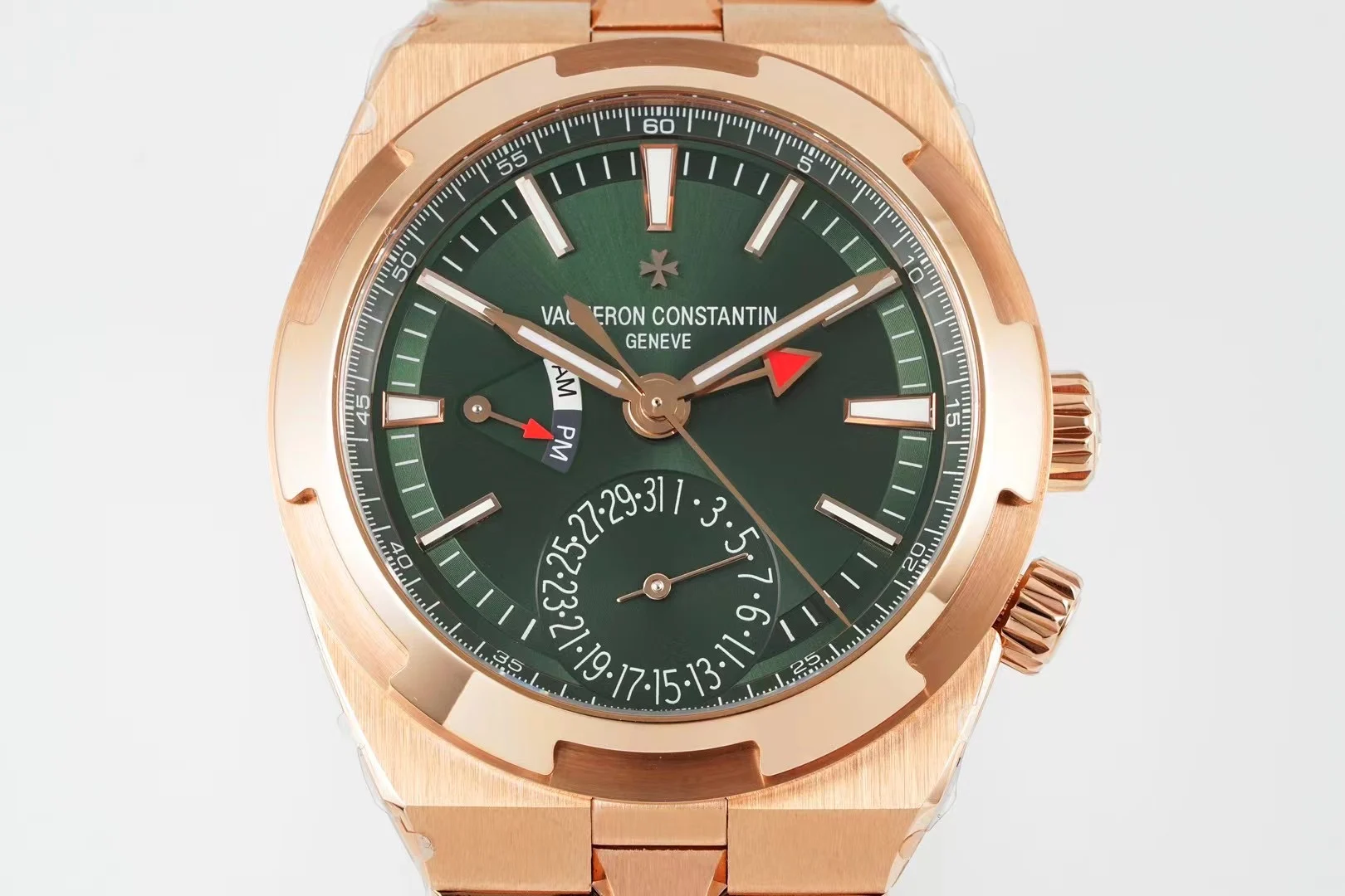 Vacheron Constantin Overseas 7900V/210A-B334 — detail