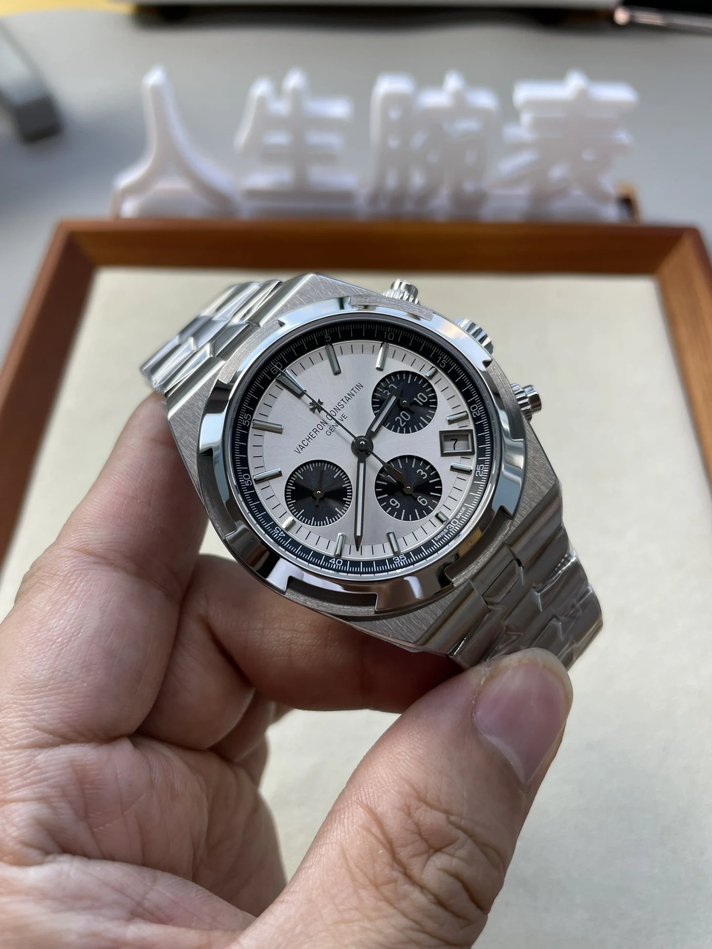 Vacheron Constantin Overseas — photographed off the sweep