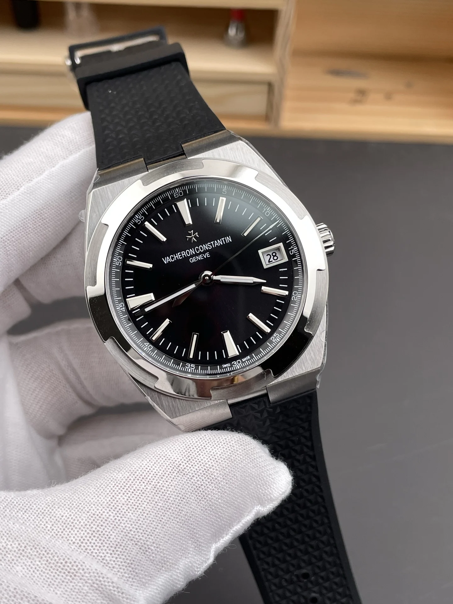 Vacheron Constantin Overseas Black Dial 41mm — photographed off the sweep