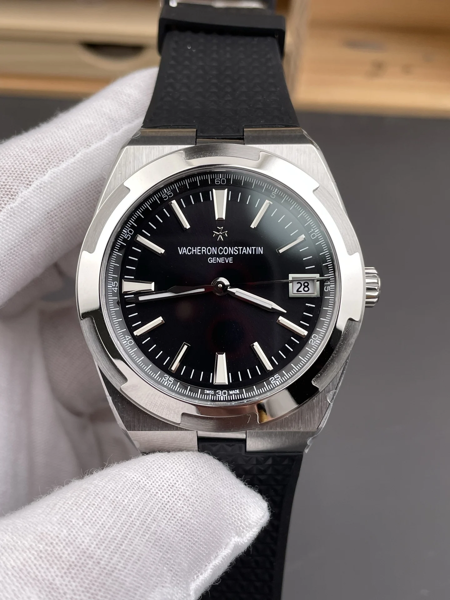 Vacheron Constantin Overseas Black Dial 41mm — photographed off the sweep